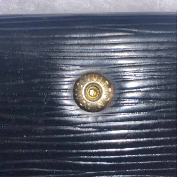 Authentic Louis Vuitton Black Epi Trifold Wallet And 4 Ring Key/Card Holder - Picture 14 of 14